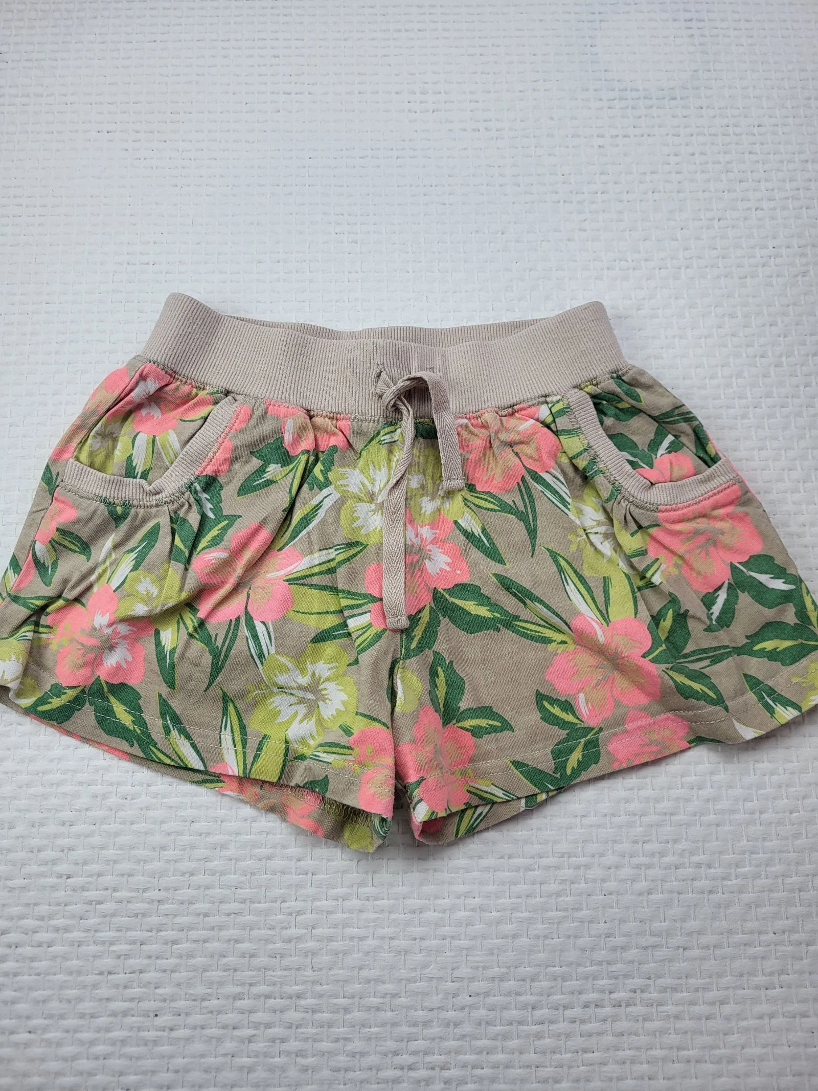Short léger en coton imprimé tropical / fleurs – 5 ans (110 cm)